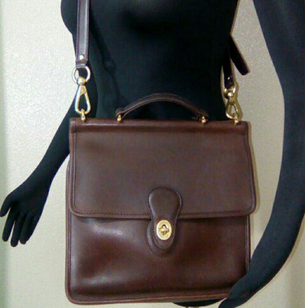 VINTAGE 1994 COACH WILLIS AMAZING CONDITION